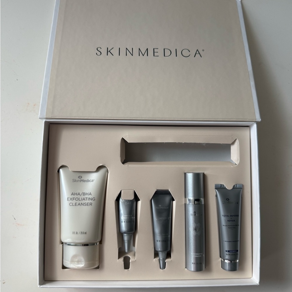 SkinMedica Cleanser & Serum Set
